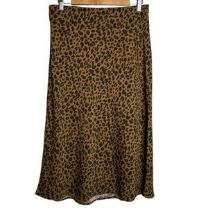 Leopard printed midi skirt